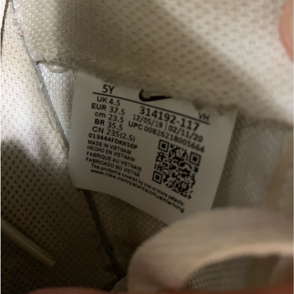 Nike Force 1 - Picture 4 of 4